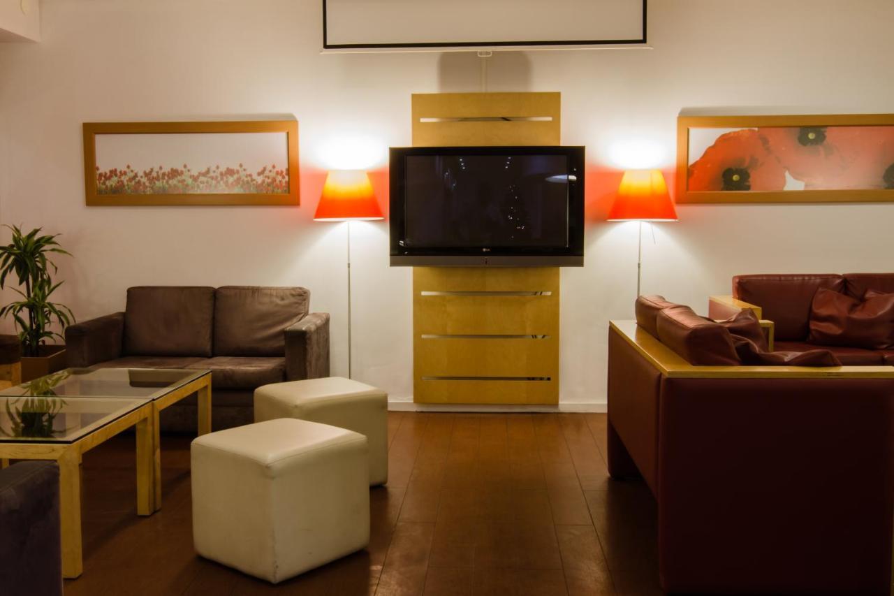 Hotel Ibis Porto Sao Joao מראה חיצוני תמונה