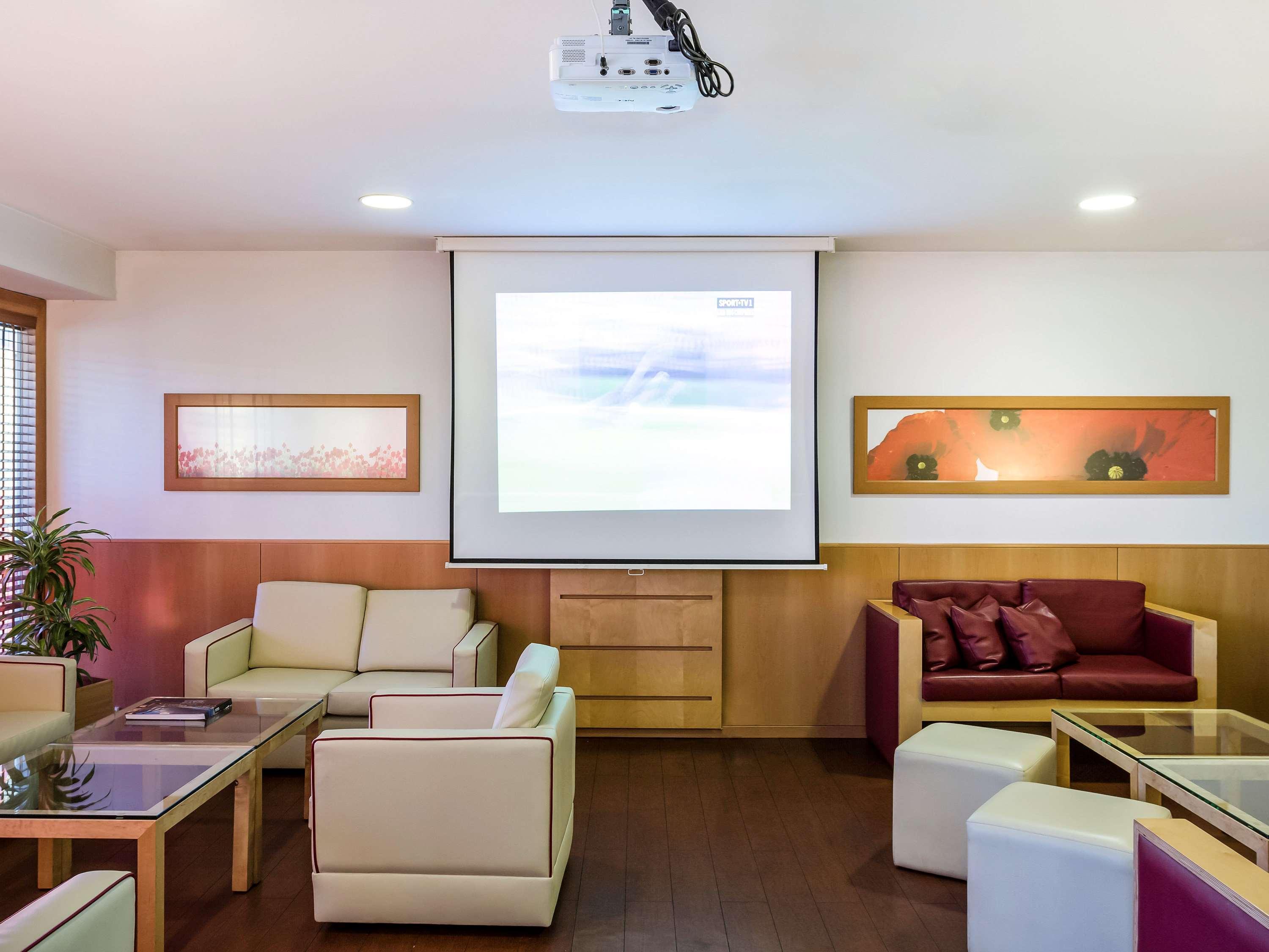 Hotel Ibis Porto Sao Joao מראה חיצוני תמונה