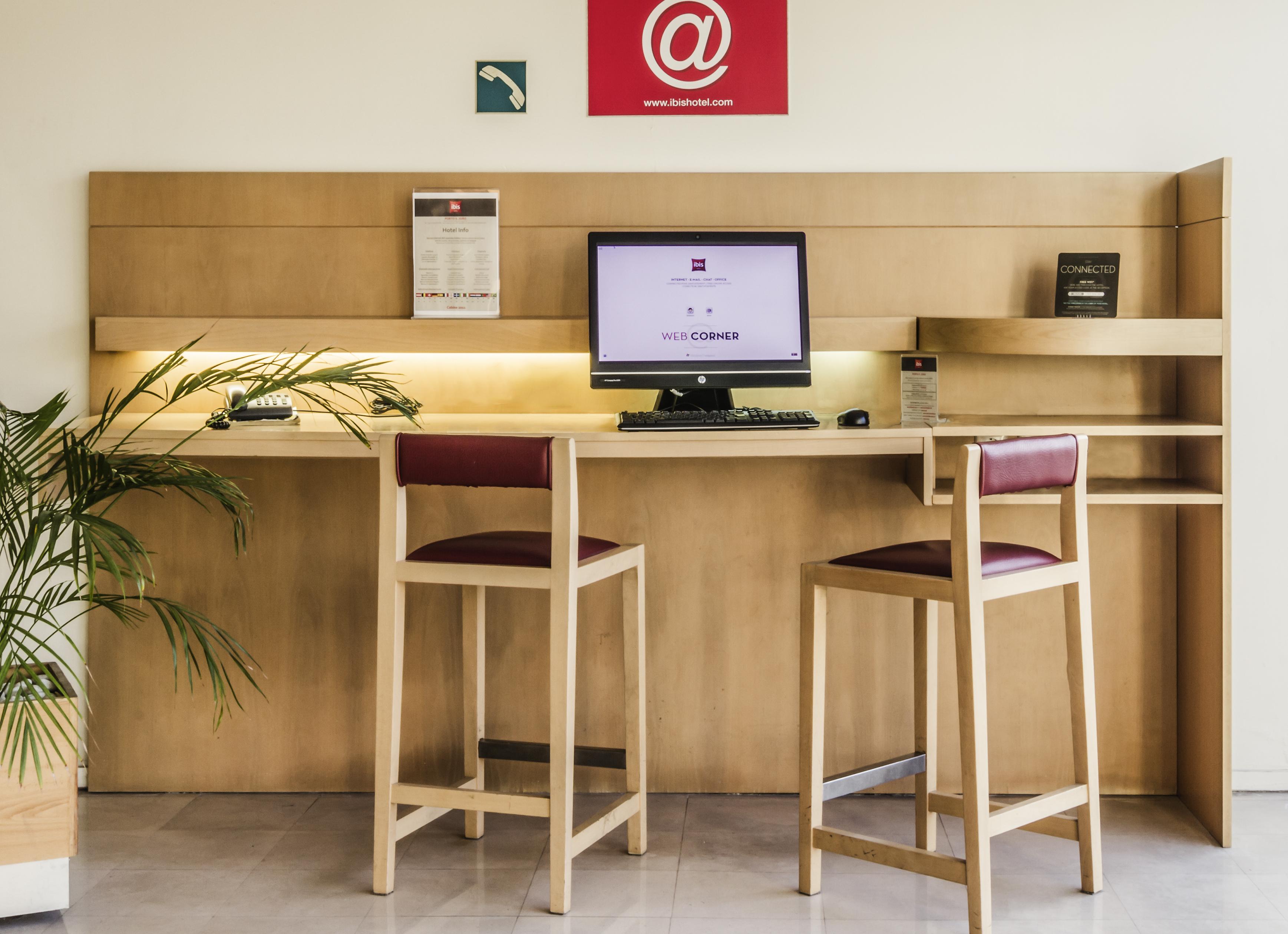 Hotel Ibis Porto Sao Joao מראה חיצוני תמונה