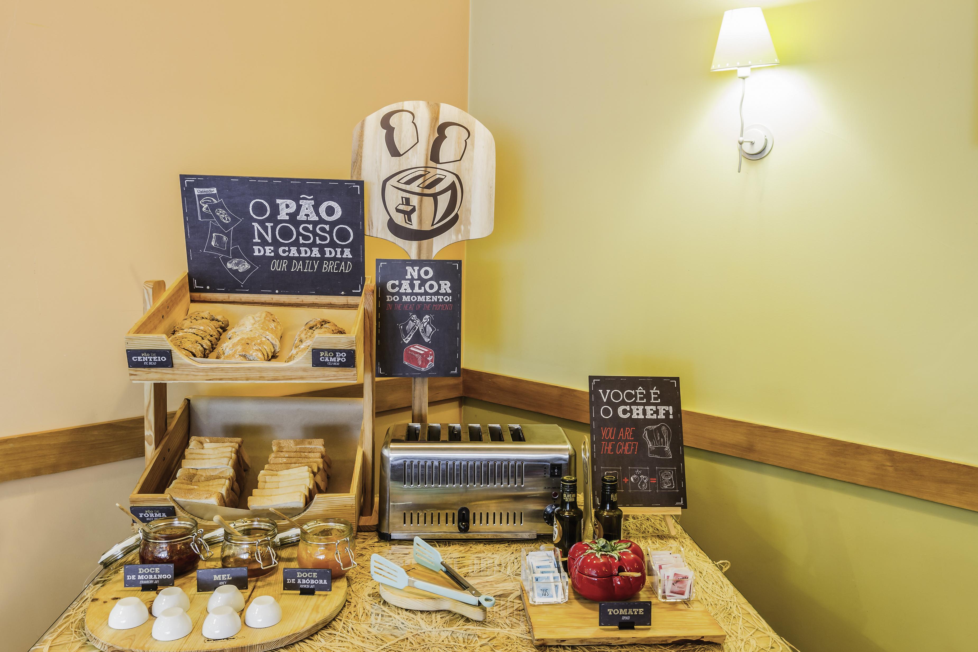 Hotel Ibis Porto Sao Joao מראה חיצוני תמונה