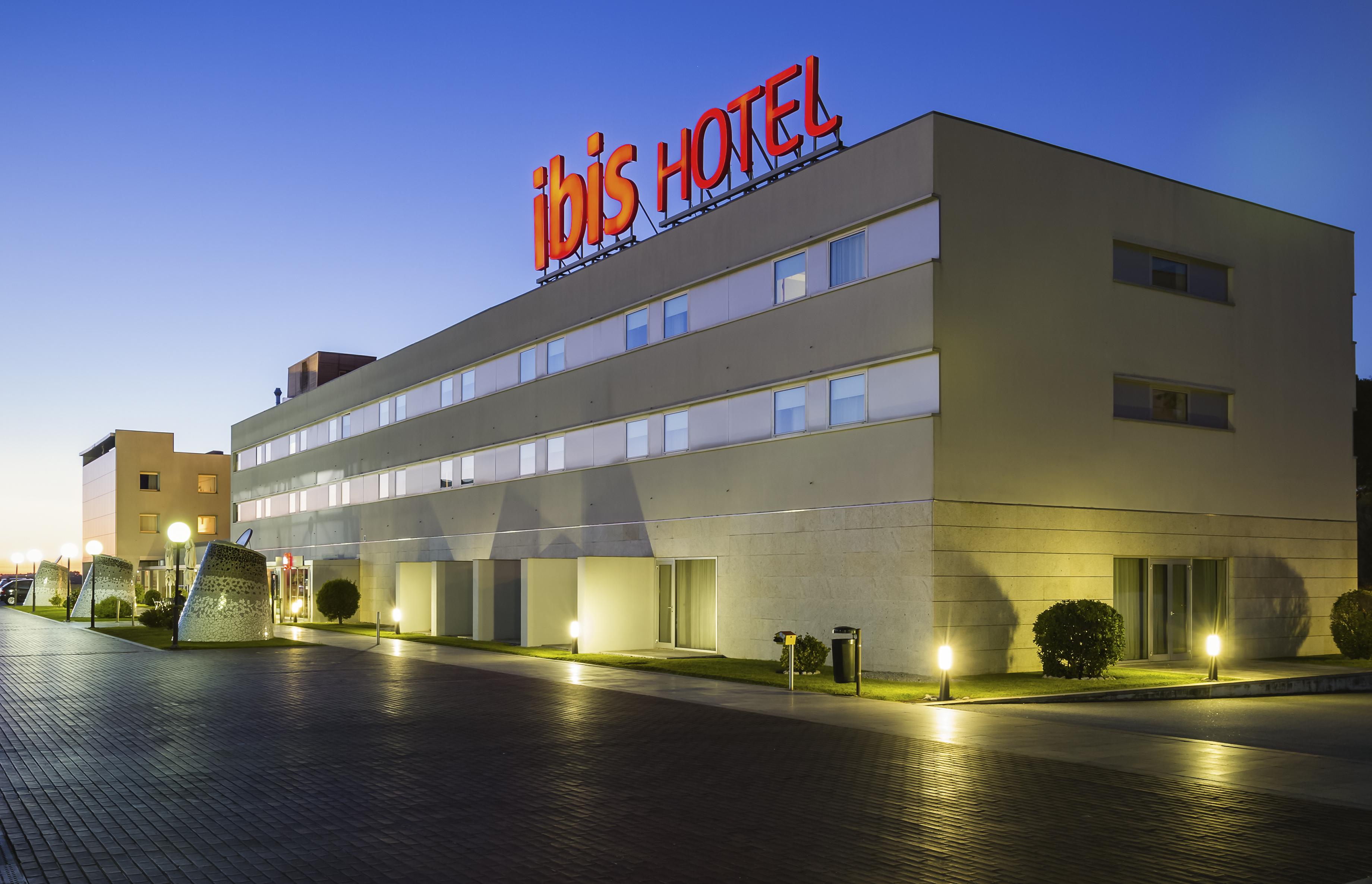Hotel Ibis Porto Sao Joao מראה חיצוני תמונה